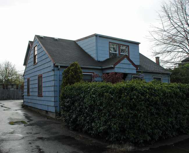 1671 Mill St in Eugene, OR - Building Photo - Building Photo