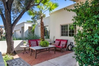 6953 E Lafayette Blvd in Scottsdale, AZ - Building Photo - Building Photo