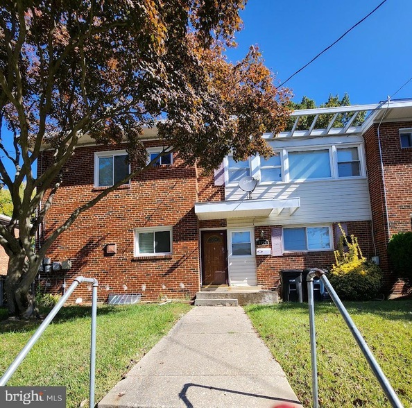 3914 28th Ave, Unit 307 in Temple Hills, MD - Building Photo