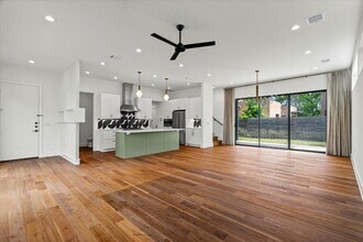 1309 Hackberry St in Austin, TX - Building Photo - Building Photo