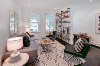 340 Concord Av in Toronto, ON - Building Photo - Building Photo