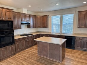 1903 Arrowhead Dr in Paradise, CA - Building Photo - Building Photo