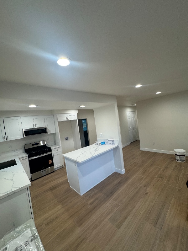 11624 208th St in Lakewood, CA - Building Photo - Building Photo