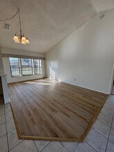 2211 Fairmont Cir in Orlando, FL - Building Photo - Building Photo