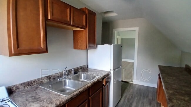 property at 949 13th St