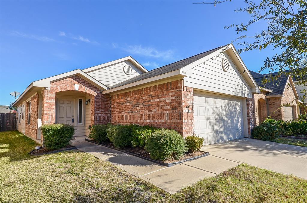 19018 Walbrook Meadows Ln in Cypress, TX - Building Photo