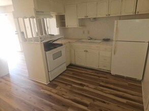 414 E Avenue A in Killeen, TX - Foto de edificio - Building Photo