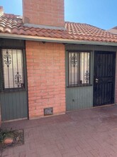 6229 E Fairmount St in Tucson, AZ - Foto de edificio - Building Photo