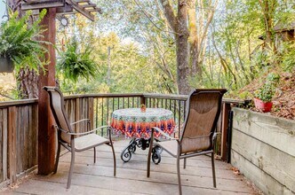 74 Briar Rd in Kentfield, CA - Building Photo - Building Photo