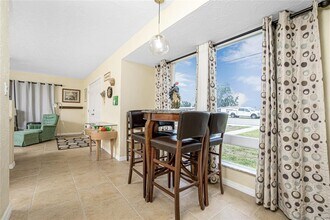 22310 Midway Blvd in Port Charlotte, FL - Building Photo - Building Photo