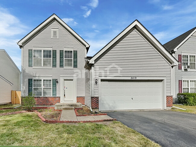 property at 2419 Paradise Cir