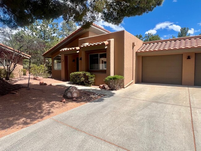 95 Morning Sun Dr in Sedona, AZ - Foto de edificio - Building Photo