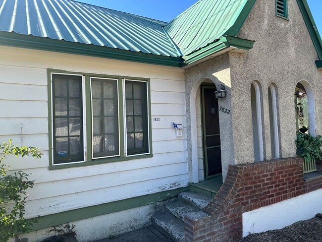 1822 Earle St in Klamath Falls, OR - Building Photo - Building Photo