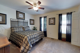 Bridge Pointe Apartments and Townhomes in Summerville, SC - Building Photo - Interior Photo