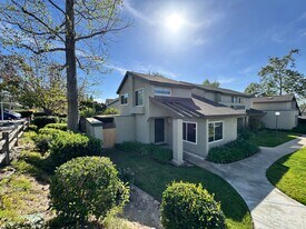 10857 Caravelle Pl in San Diego, CA - Building Photo