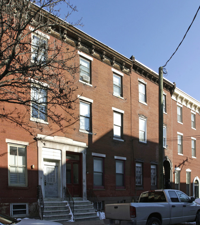 1625 Wallace St in Philadelphia, PA - Building Photo