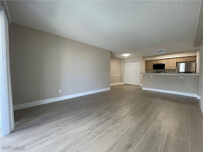 property at 5323 Summerlin Rd