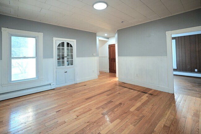 61 Tudor St, Unit 2 in Chelsea, MA - Building Photo - Building Photo