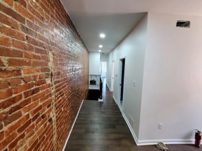 705 S 52nd St in Philadelphia, PA - Building Photo - Building Photo