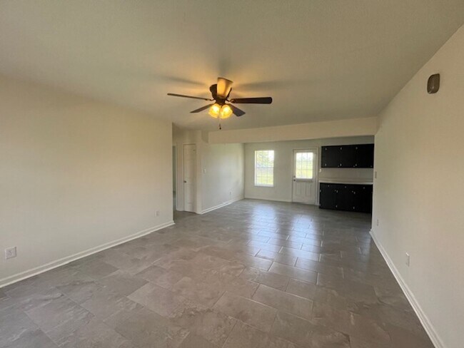 1030 Simpson Cove in Tunica, MS - Building Photo - Building Photo