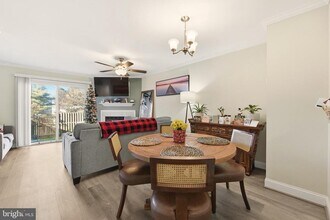 2964 Kings Station Ct in Alexandria, VA - Building Photo - Building Photo