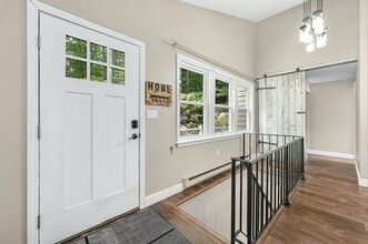 129 Rocky Pond Rd in Boylston, MA - Building Photo - Building Photo