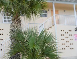 1510 Ocean Shore Blvd in Ormond Beach, FL - Building Photo