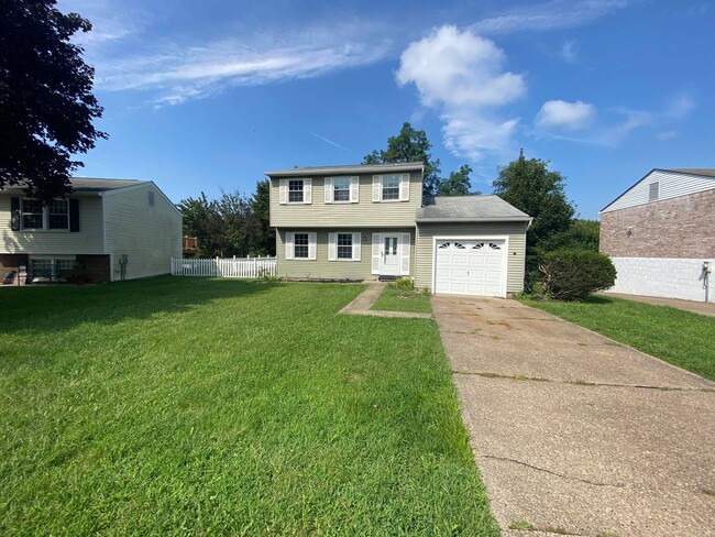 property at 10 Quail Hill Rd