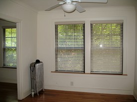 921-929 W Oakdale Ave in Chicago, IL - Foto de edificio - Interior Photo