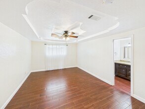13010 Foxburo Dr in Houston, TX - Building Photo - Building Photo