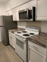 4701 Edwards Mill Rd, Unit 4701 in Raleigh, NC - Foto de edificio - Building Photo