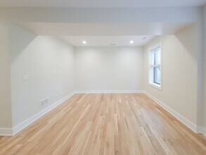 2019 W Ainslie St, Unit 1 in Chicago, IL - Building Photo - Building Photo