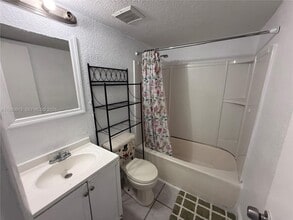 11317 SW 187th Terrace in Miami, FL - Building Photo - Building Photo