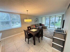 9491 Evergreen Pl in Davie, FL - Building Photo - Building Photo