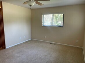 1001 Strachan Dr in Fort Collins, CO - Building Photo - Building Photo