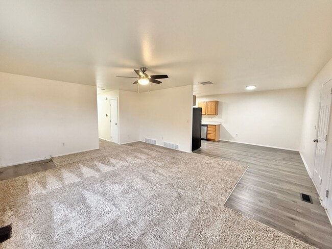 632 E Clarion Dr in Pueblo West, CO - Building Photo - Building Photo