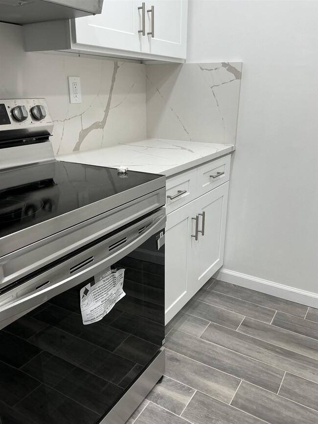 133 Harmon Cove Tower in Secaucus, NJ - Building Photo - Building Photo