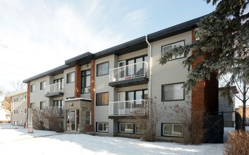 Jazz Manor in Edmonton, AB - Building Photo - Building Photo