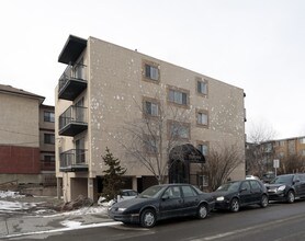 1703 11th Ave SW in Calgary, AB - Building Photo - Building Photo