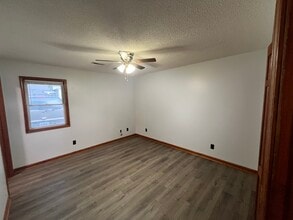 202 W State St in Harrisburg, IL - Building Photo - Building Photo