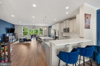 4922 Vista Glen Ln in Lanham, MD - Building Photo - Building Photo