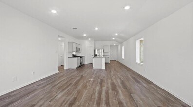 23815 Hilltop Cyn Ln in Spring, TX - Building Photo - Building Photo