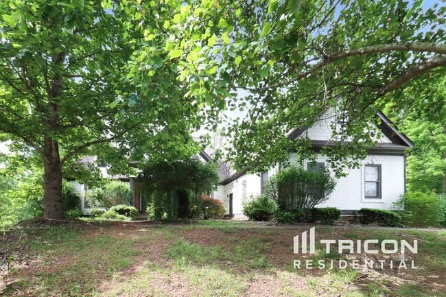 property at 2784 Lost Lakes Dr