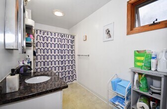 105 Chestnut St in Nashua, NH - Foto de edificio - Building Photo