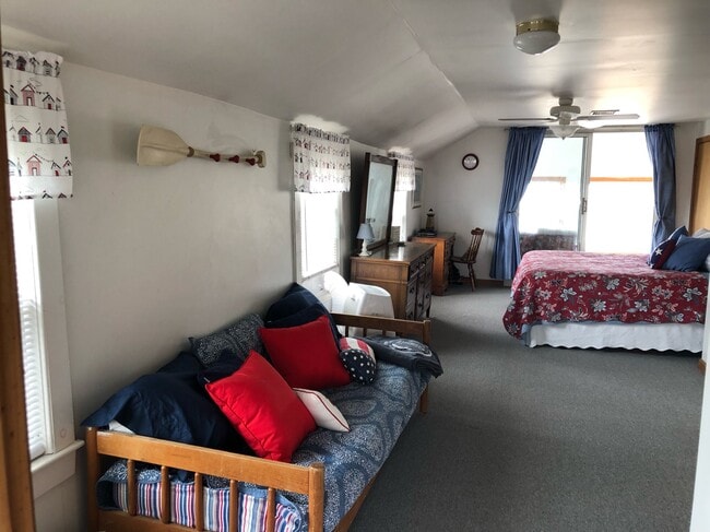 175 Foster Ave in Marshfield, MA - Foto de edificio - Building Photo