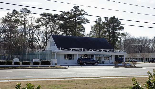 Colony Moble Home Park in Virginia Beach, VA - Building Photo - Building Photo