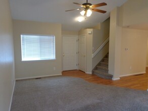 2664 Comanche Creek Dr in Brighton, CO - Building Photo - Building Photo