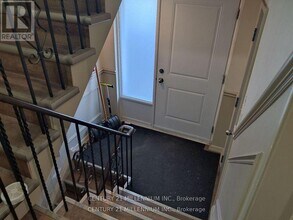 59 Garthdale Ct in Toronto, ON - Building Photo - Building Photo