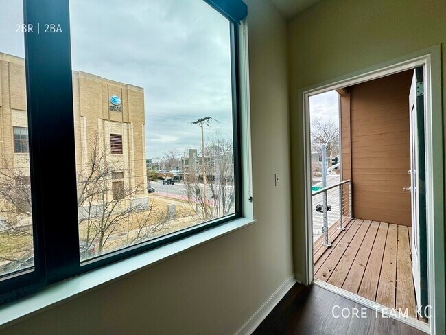 property at 662 E 63rd St