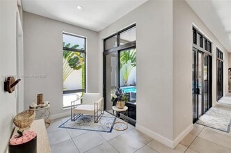 8169 NW 48th Terrace in Doral, FL - Building Photo - Building Photo